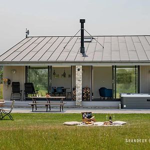 Lakeside Lodge By Grandeur Property Sturminster Marshall Exterior photo