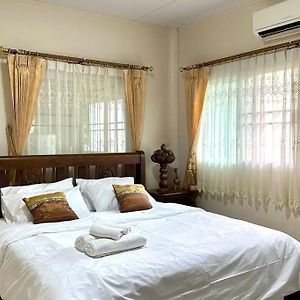 Narai - Home Stay In Thapthan Ban Nong Chum Saeng Exterior photo