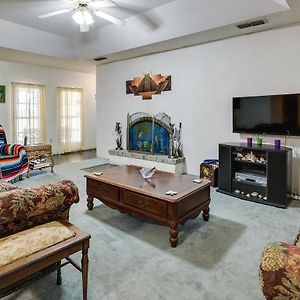 Remote Pet-Friendly Harlingen House! Villa Exterior photo