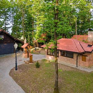 Turopoljsko Imanje Gustelnica Hotel Exterior photo