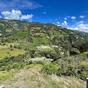 Los Espinos Alojamiento Agroturistica - Pareja O Familia Pequena Villa El Aguila Exterior photo