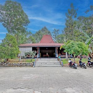 Oyo 92912 Mtc Bunk Bed Hotel Salatiga Exterior photo