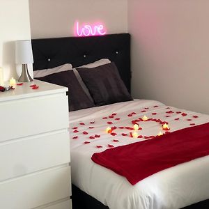 Love Room Malt&Spa Jacuzzi Privatif Saint-Germain  Exterior photo