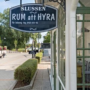 Slussen Rum Soederkoeping Bed & Breakfast Exterior photo