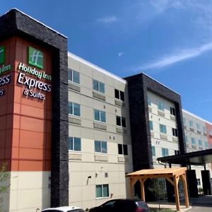 Holiday Inn Express & Suites - Courtenay - Comox, An Ihg Hotel Exterior photo