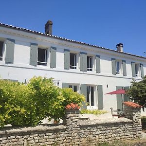 Chambres D'Hotes Asnieres-la-Giraud Exterior photo