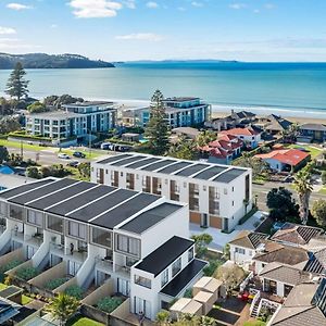 Sunny Beachside Home Orewa Exterior photo