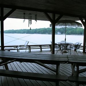 Cabin Chalet - Breathtaking Cabin In Laurel Island Villa East Hampton Exterior photo