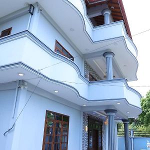 Hajiz Palace Hotel Jaffna Exterior photo