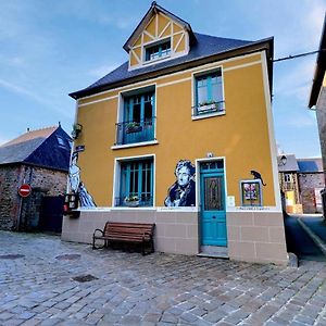 La Goutte D'Or Bed & Breakfast Combourg Exterior photo