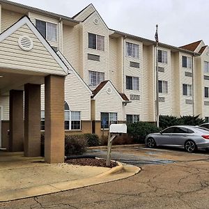 Starkville Inn & Suites Exterior photo