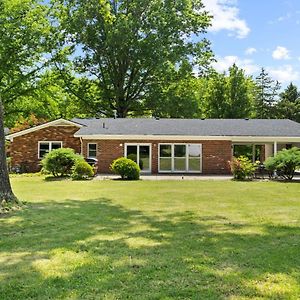 Work-Friendly & Near Downtown Villa Jeffersonville Exterior photo