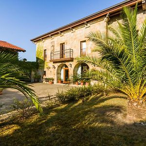 Palacio Garcia Quijano Hotel Corrales De Buelna Exterior photo