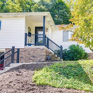 Luxurious Morgantown Retreat With Stunning Views! Villa Exterior photo