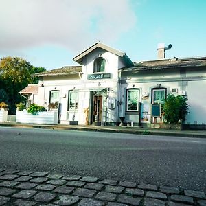 Ellada Restaurant & Hotel Tarp Exterior photo