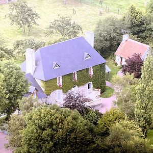 Le Pont De Benneville Cahagnes Exterior photo