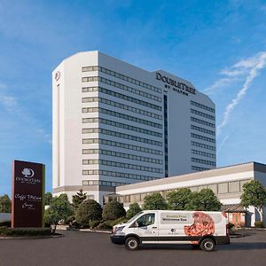 Doubletree By Hilton Fort Lee/George Washington Bridge Hotel Exterior photo