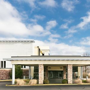 Chester Inn & Suites Sharonville Exterior photo