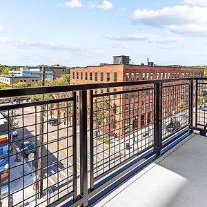 Downtown Ann Arbor 2 King Bed Balcony Apartment Exterior photo