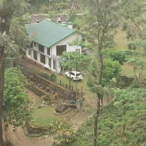 Trident Bungalow Hotel Kandy Exterior photo