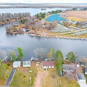 Birchwood Cottage With Red Cedar Lake Access! Exterior photo