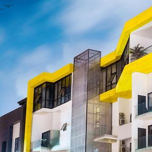 Luxurious 2 Bedroom The Edge Labone Accra Exterior photo