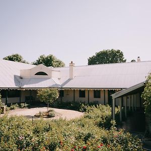 Flowerdale Estate Aparthotel Strath Creek Exterior photo