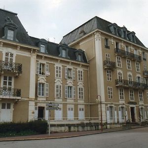 Studio Le Central Apartment Vittel Exterior photo