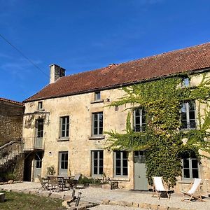 Maison Marguerite, Maison De Charme,Jacuzzi Villa Gigny  Exterior photo