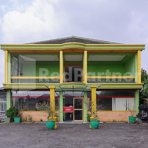 Homestay Hj Suharti Natar Lampung Redpartner Negarasaka Exterior photo