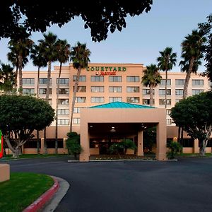 Courtyard By Marriott Cypress Anaheim / Orange County Hotel Exterior photo