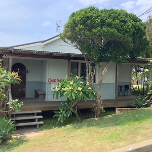 Good Vibes, 18 East Street Villa Crescent Head Exterior photo