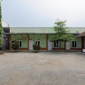 Reddoorz Syariah Near Institut Darmajaya Lampung Hotel Bandar Lampung Exterior photo