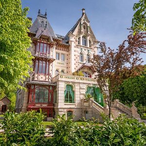 Villa Alecya Sainte-Catherine-de-Fierbois Exterior photo