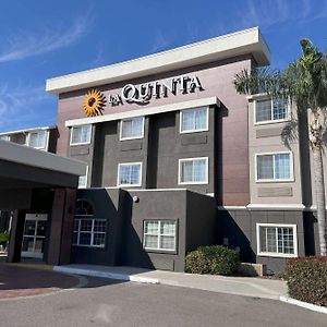 La Quinta By Wyndham Tulare Hotel Exterior photo