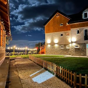 Chestnut Hill Hotel Bajram Curri Exterior photo