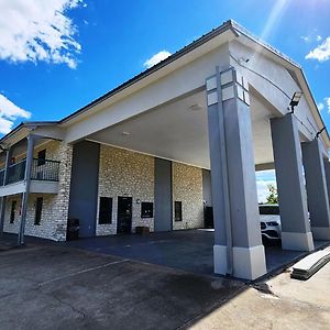 Scottish Inn & Suites Wharton Exterior photo