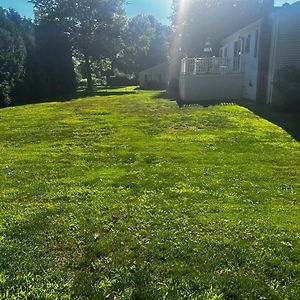 Hadley Amherst Location Explore Pioneer Valley Villa Exterior photo