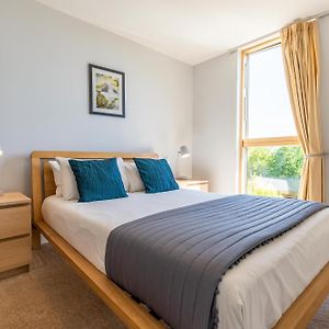 Cotels At Vizion: Central Serviced Apartments with Free Parking Milton Keynes Exterior photo