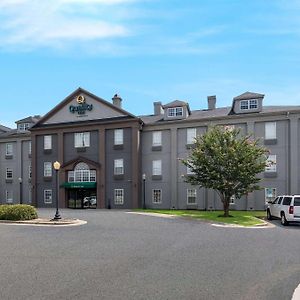 Quality Inn Goldsboro Exterior photo