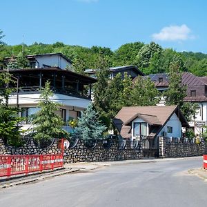 Complex Caprice-Monteoru Hotel Sarata-Monteoru Exterior photo