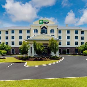 Holiday Inn Express & Suites Aiken, An Ihg Hotel Exterior photo