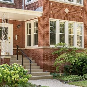 Lovely Family Friendly Home- Free Parking Evanston Exterior photo