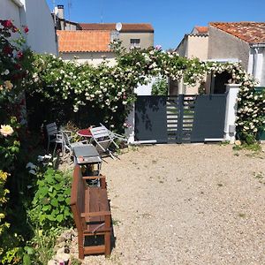 Au Pied De L'Ile Oleron Villa Bourcefranc Exterior photo