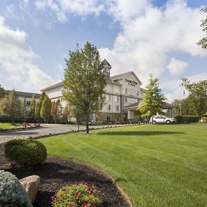 Doubletree By Hilton Nanuet Hotel Exterior photo