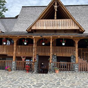 Hanu Lu' Vasile Hotel Breb Exterior photo