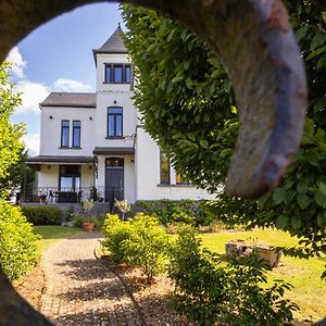 Le Manoir De La Valette Bed & Breakfast Florennes Exterior photo