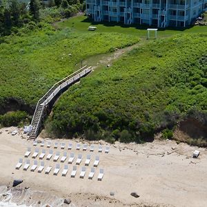 The Cliffside Resort Condominiums Greenport Exterior photo