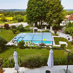 Domaine Du Coq Hotel Montignac-le-Coq Exterior photo