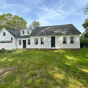 Old Mystic Charm Villa Exterior photo